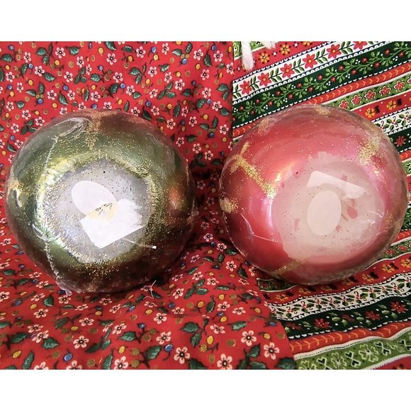 Red and Green Sphere Candles w/ Gold Scroll Glitter, Vintage Candle Decorations - Picture 4 of 10